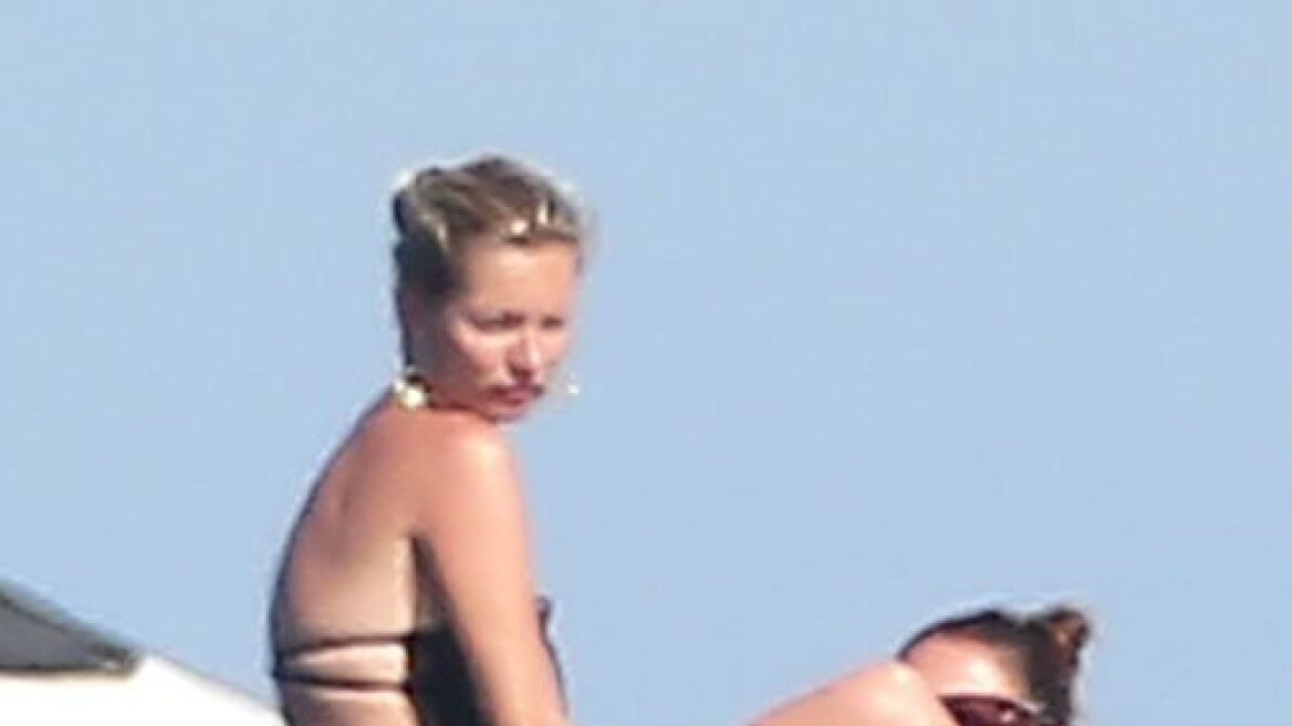 Η σέξι απόδραση της Kate Moss στο St. Tropez 